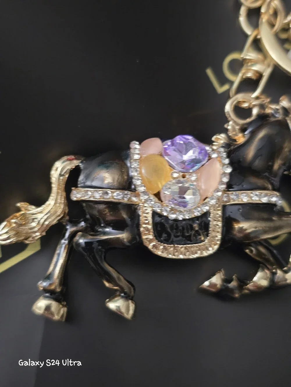 Beautiful Horse & Pearl Bag Charm/ Keychain NEW